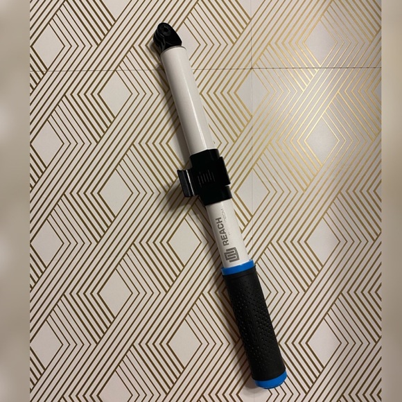 GoPole Reach—14-40" Extension Pole - Picture 3 of 4